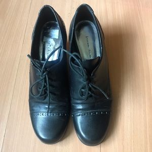 Black lace up Etienne Aigner Oxford style vegan leather heel